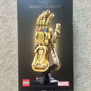 LEGO Infinity Gauntlet Set